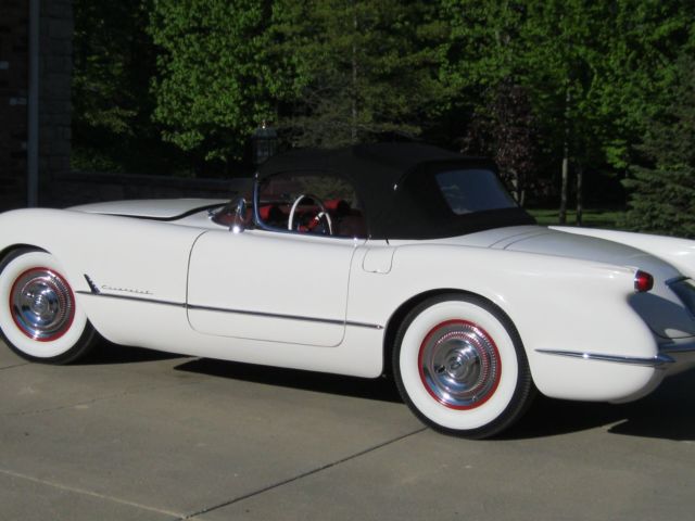 1953 White Chevrolet Corvette Convertible