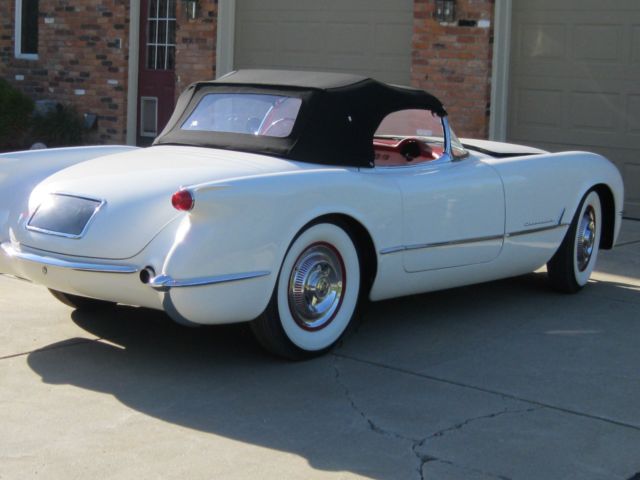 1953 White Chevrolet Corvette Convertible