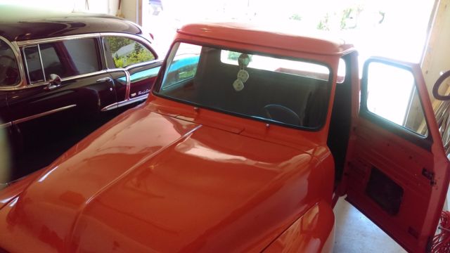 1953 Orange Ford F-100