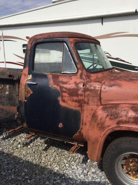 1953 Black Ford F-250 Cab & Chassis