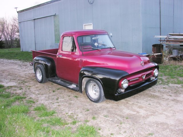 1953 firethorn red Ford F-100