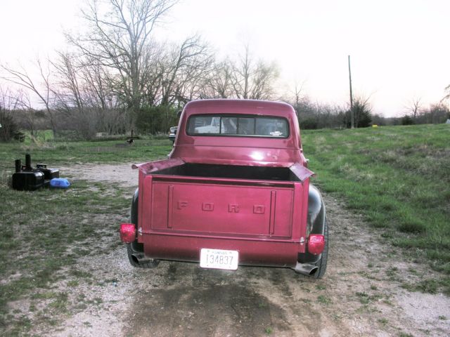 1953 firethorn red Ford F-100