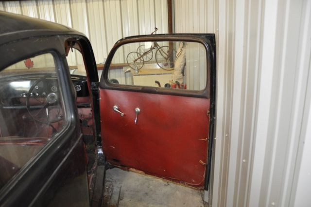 1953 Black Ford Anglia 2 dr
