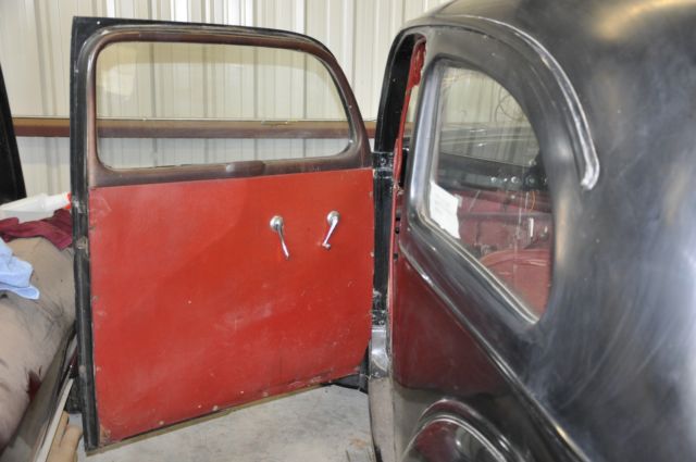 1953 Black Ford Anglia 2 dr