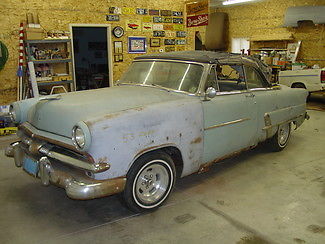 1953 Ford Sunliner