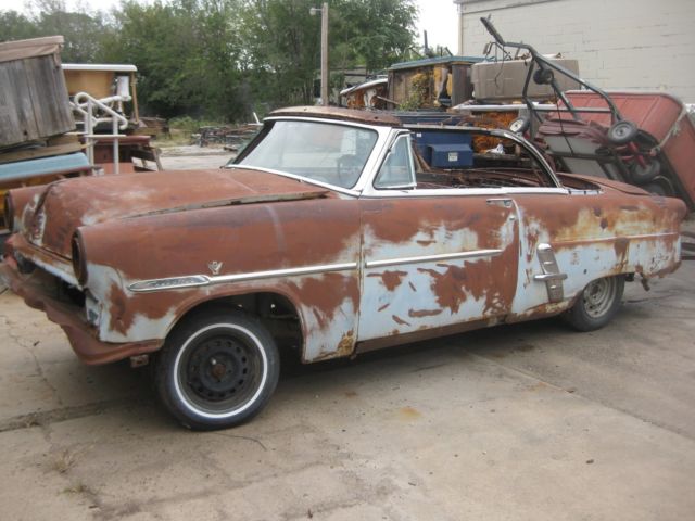1953 Ford Sunliner