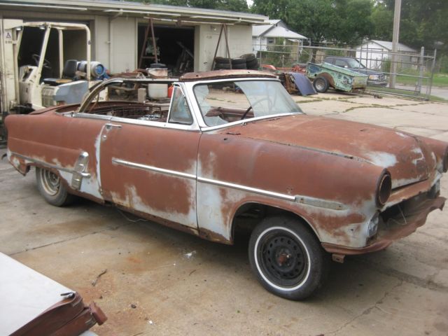1953 Ford Sunliner