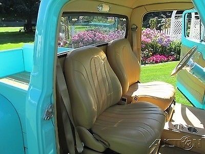 1953 Blue Ford F-100 Pickup Truck