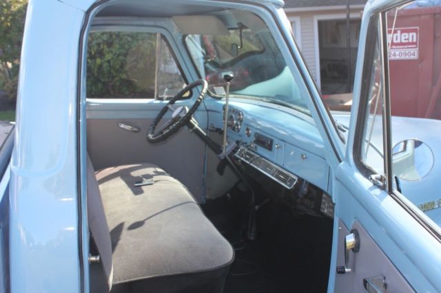 1953 Blue Ford F-100 Cab & Chassis