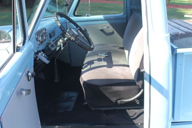 1953 Blue Ford F-100 Cab & Chassis