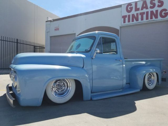 1953 Blue Ford F-100 Cab & Chassis