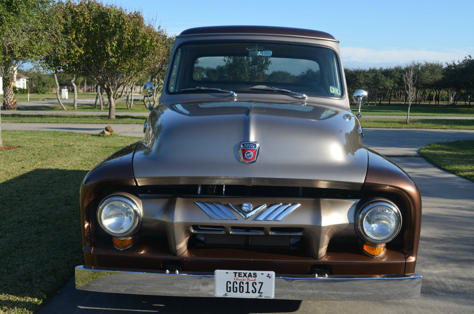 1953 ROOTBEER/CHAMPAGNE Ford F-100 Standard Cab Pickup