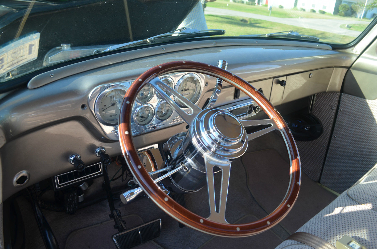 1953 ROOTBEER/CHAMPAGNE Ford F-100 Standard Cab Pickup
