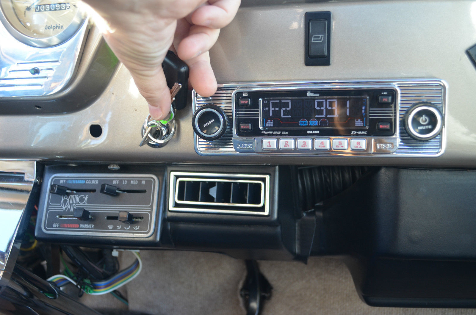 1953 ROOTBEER/CHAMPAGNE Ford F-100 Standard Cab Pickup