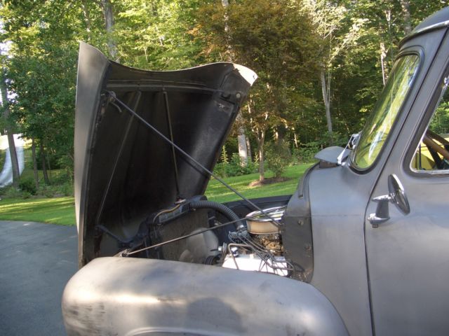 1953 Primer Ford F-100 Standard Cab Pickup