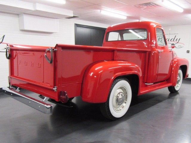 1953 Red Ford F-250 --