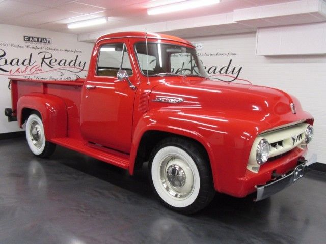 1953 Red Ford F-250 --