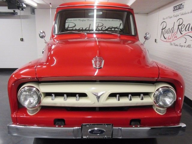 1953 Red Ford F-250 --