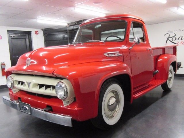 1953 Red Ford F-250 --