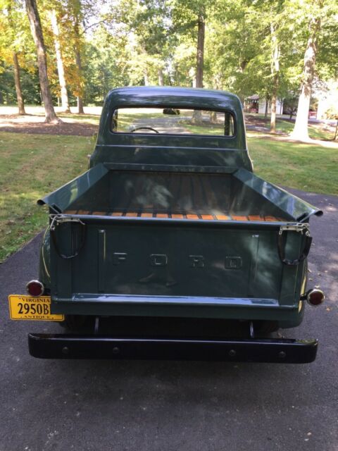 1953 Green Ford F-100 Cab & Chassis