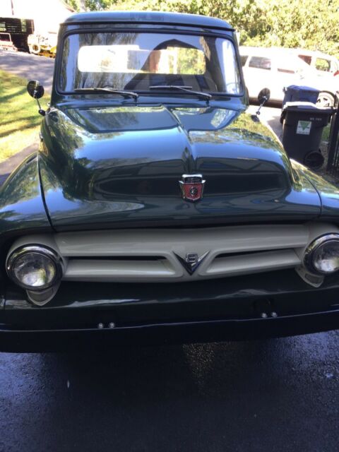 1953 Green Ford F-100 Cab & Chassis