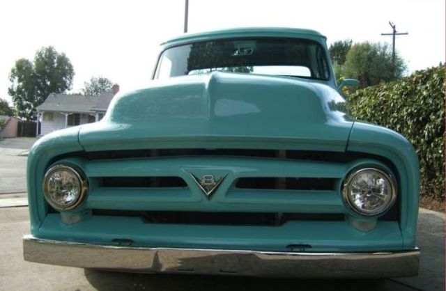 1953 Green Ford F-100 Pickup Truck