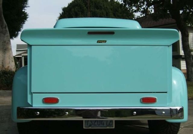 1953 Green Ford F-100 Pickup Truck