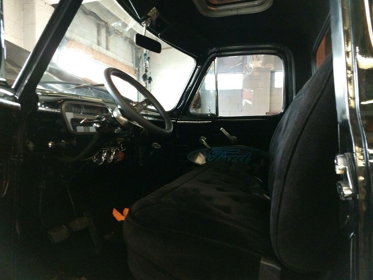 1953 White Ford F-100 Standard Cab Pickup