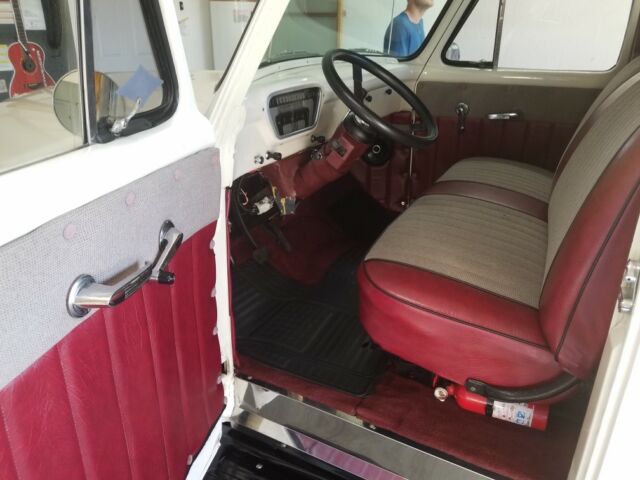 1953 White Ford F-100 Truck