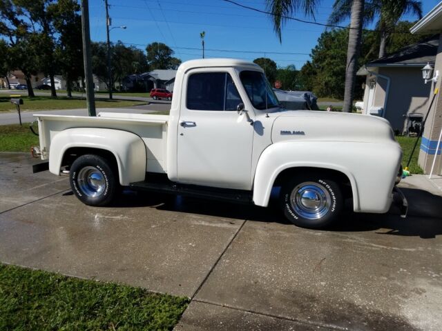 1953 White Ford F-100 Truck