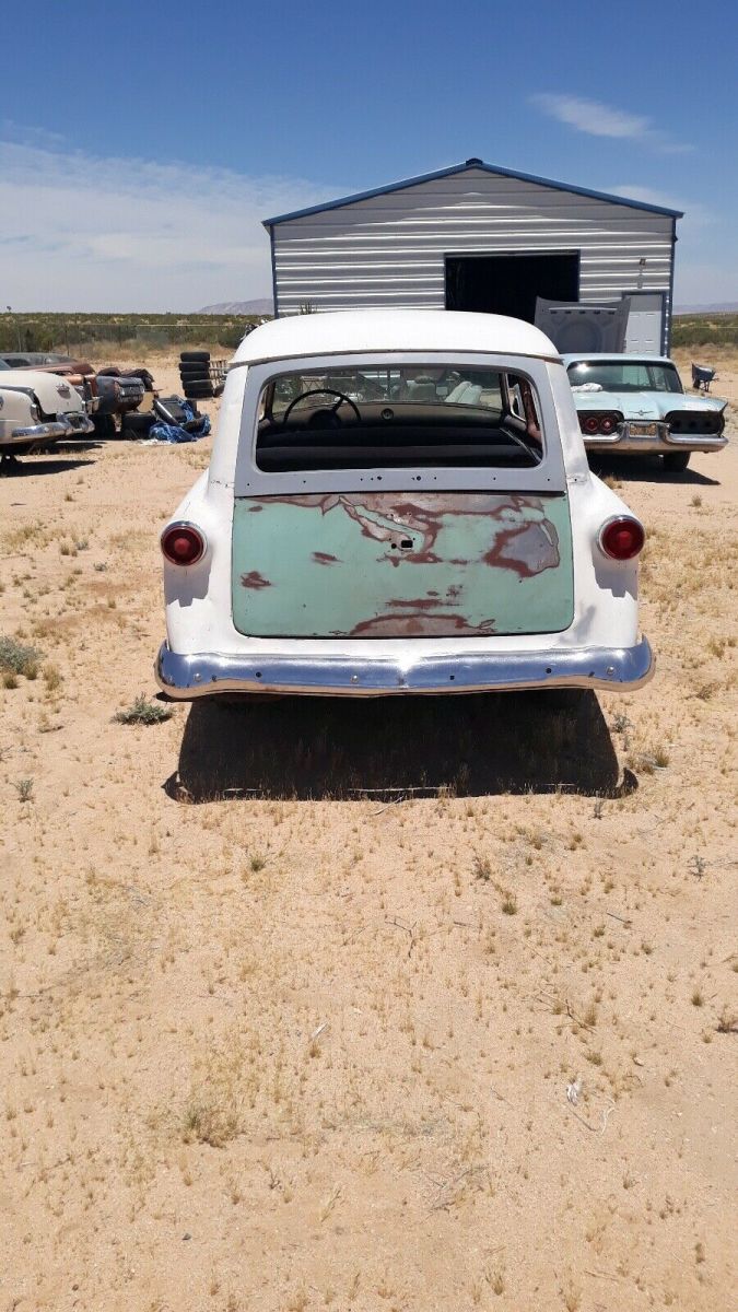 1953 Grey Ford ranchwagon Wagon