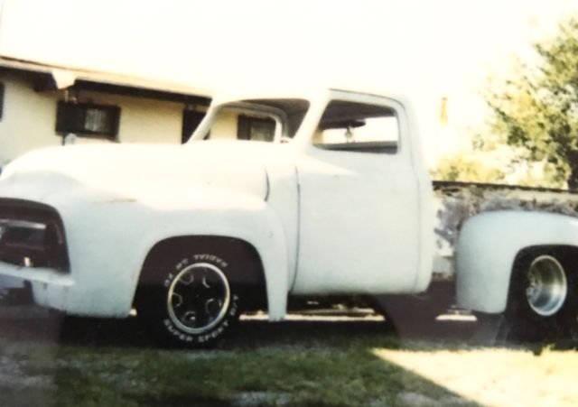 1953 Ford F-100 Standard Cab Pickup