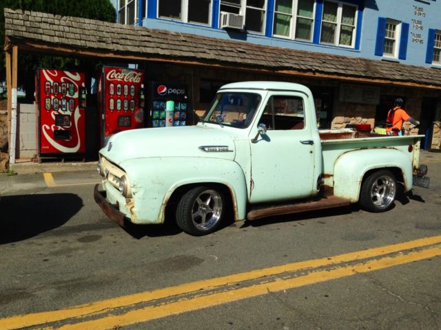 1953 mint Ford F-100