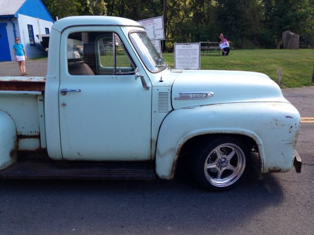 1953 mint Ford F-100