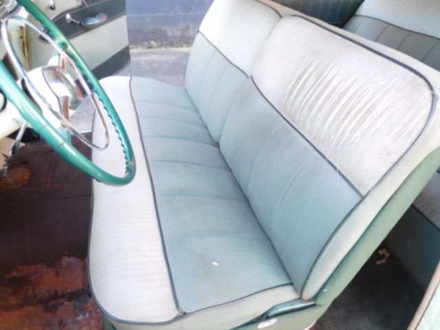 1953 Green Chevrolet Bel Air/150/210 Sedan