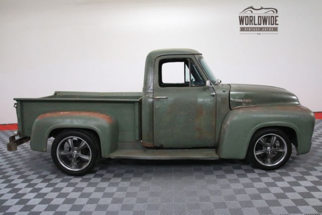 1953 Green Ford F100
