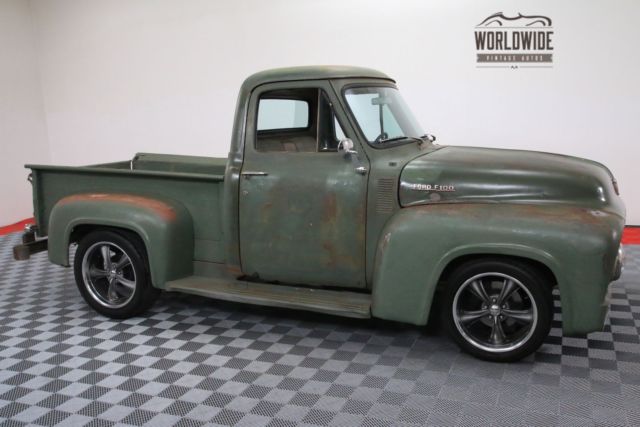 1953 Green Ford F100