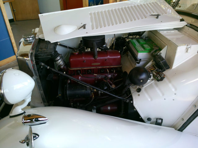 1953 White MG T-Series roadster