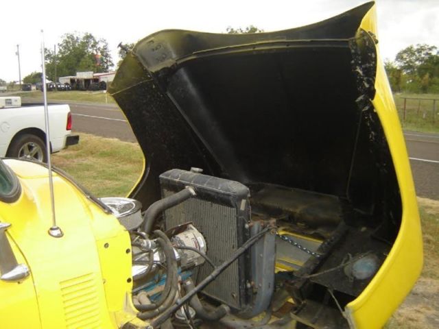 1953 Yellow Ford F-100 Pickup Truck