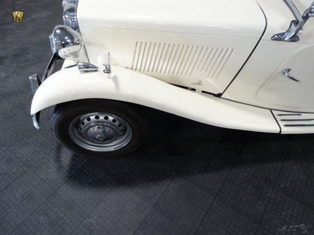 1953 Green Chevrolet 3100