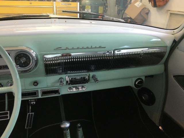 1954 Green/white Chevrolet Bel Air/150/210