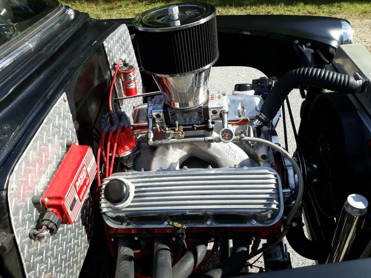 1954 Black Chevrolet Bel Air/150/210