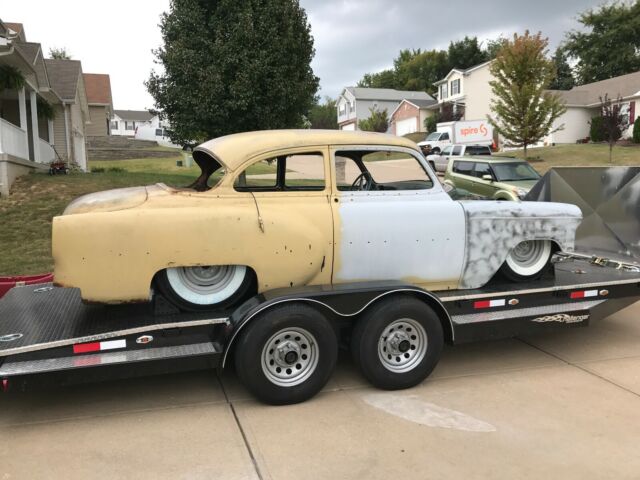1954 White Chevrolet Bel Air/150/210 Sedan
