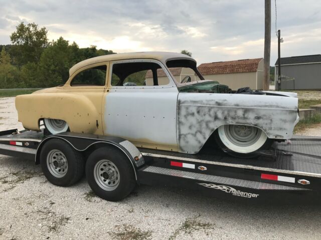 1954 White Chevrolet Bel Air/150/210 Sedan