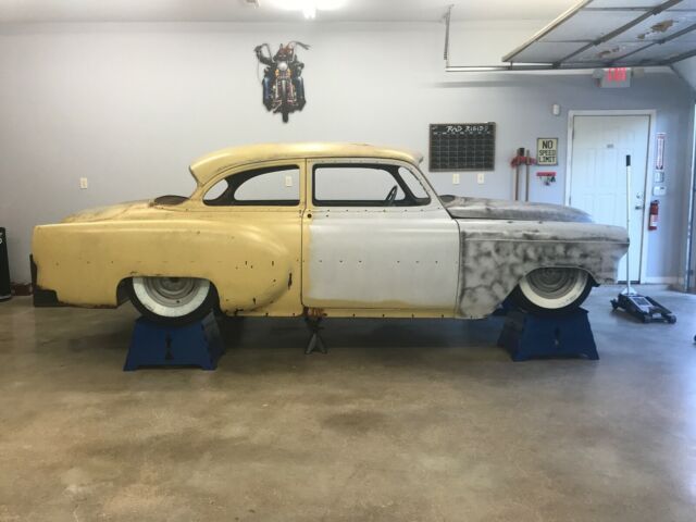 1954 White Chevrolet Bel Air/150/210 Sedan