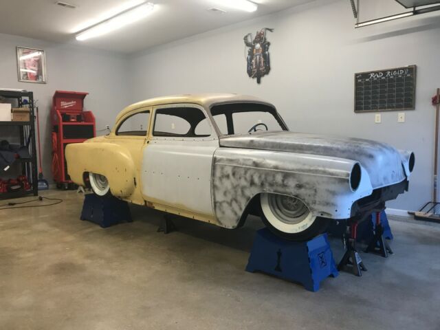 1954 White Chevrolet Bel Air/150/210 Sedan