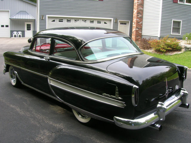 1954 yellow & white Chevrolet Bel Air/150/210 Sedan