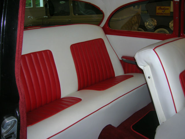 1954 yellow & white Chevrolet Bel Air/150/210 Sedan