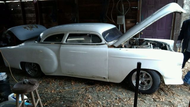 1954 White Chevrolet Bel Air/150/210 Coupe