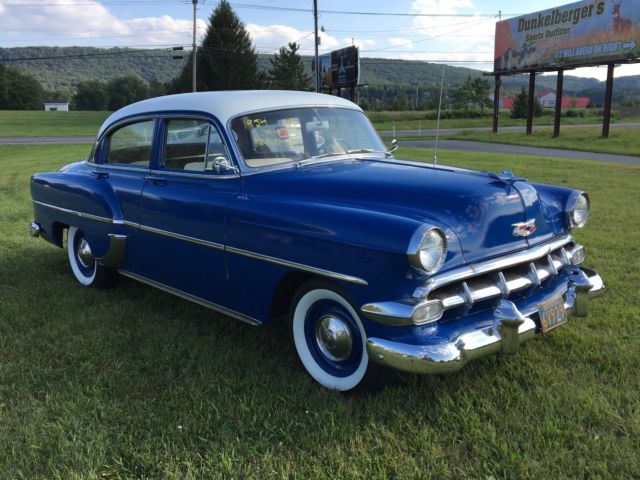 1954 Blue Chevrolet Bel Air/150/210 Sedan
